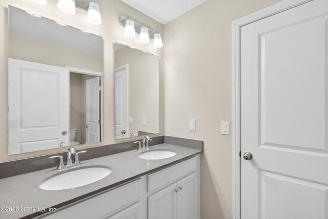 2948 ARMSDALE Road, Jacksonville, FL 32218