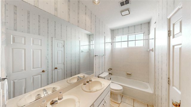 4650 Dusk Meadow Drive, Carrollton, TX 75010