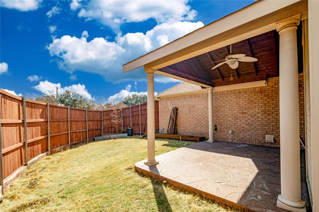 4650 Dusk Meadow Drive, Carrollton, TX 75010
