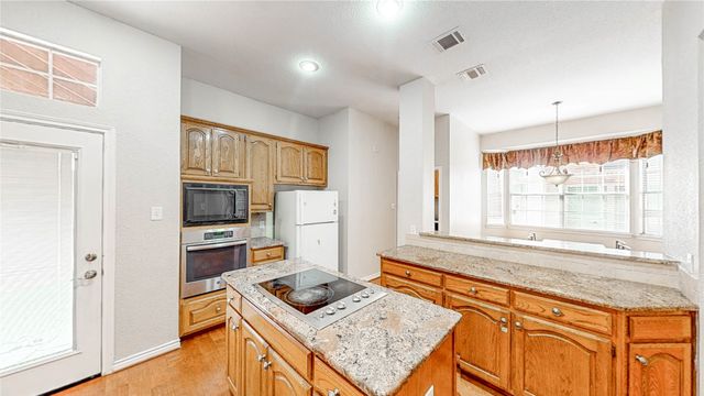 4650 Dusk Meadow Drive, Carrollton, TX 75010