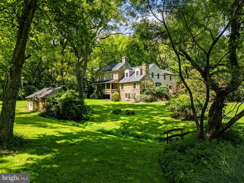 Image 122 of property listing at 39902 THOMAS MILL RD, Leesburg, VA 20175