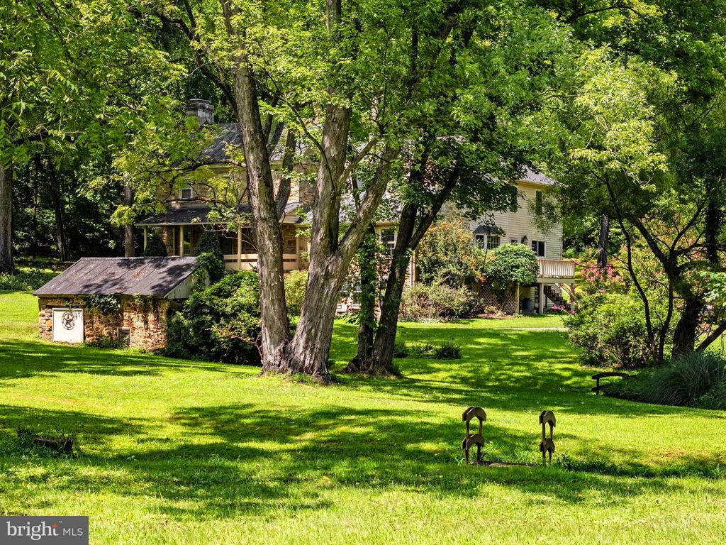 Image 124 of property listing at 39902 THOMAS MILL RD, Leesburg, VA 20175
