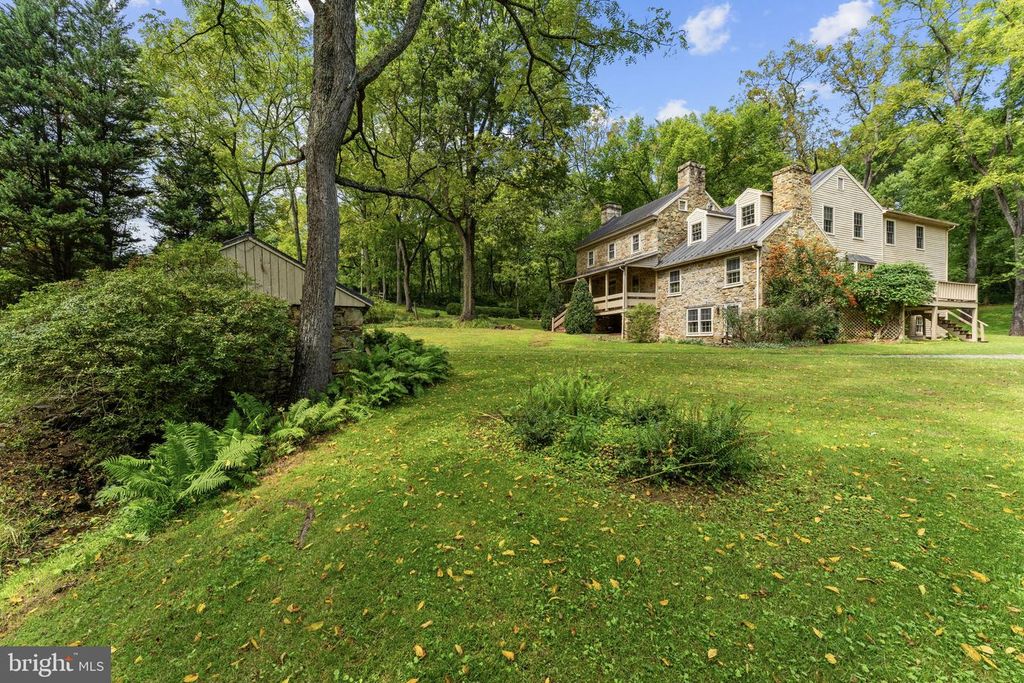 Image 2 of property listing at 39902 THOMAS MILL RD, Leesburg, VA 20175