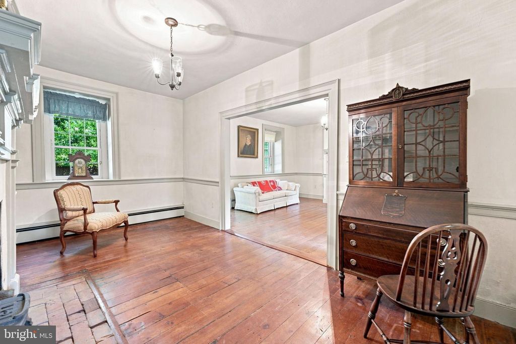 Image 23 of property listing at 39902 THOMAS MILL RD, Leesburg, VA 20175