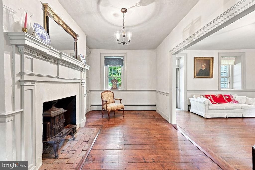 Image 24 of property listing at 39902 THOMAS MILL RD, Leesburg, VA 20175