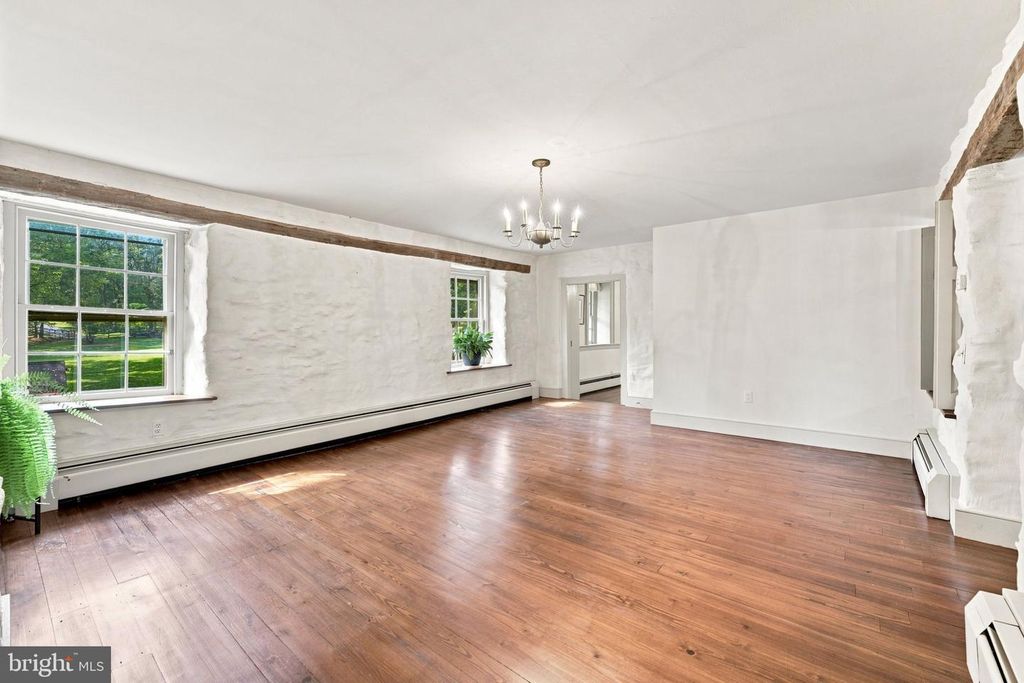 Image 28 of property listing at 39902 THOMAS MILL RD, Leesburg, VA 20175
