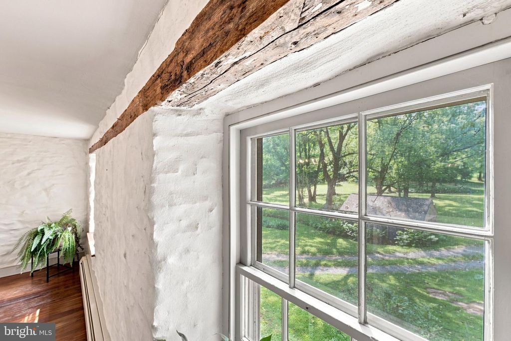 Image 32 of property listing at 39902 THOMAS MILL RD, Leesburg, VA 20175