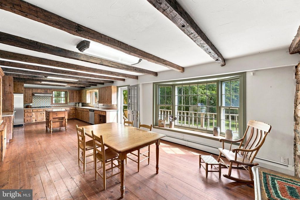 Image 35 of property listing at 39902 THOMAS MILL RD, Leesburg, VA 20175