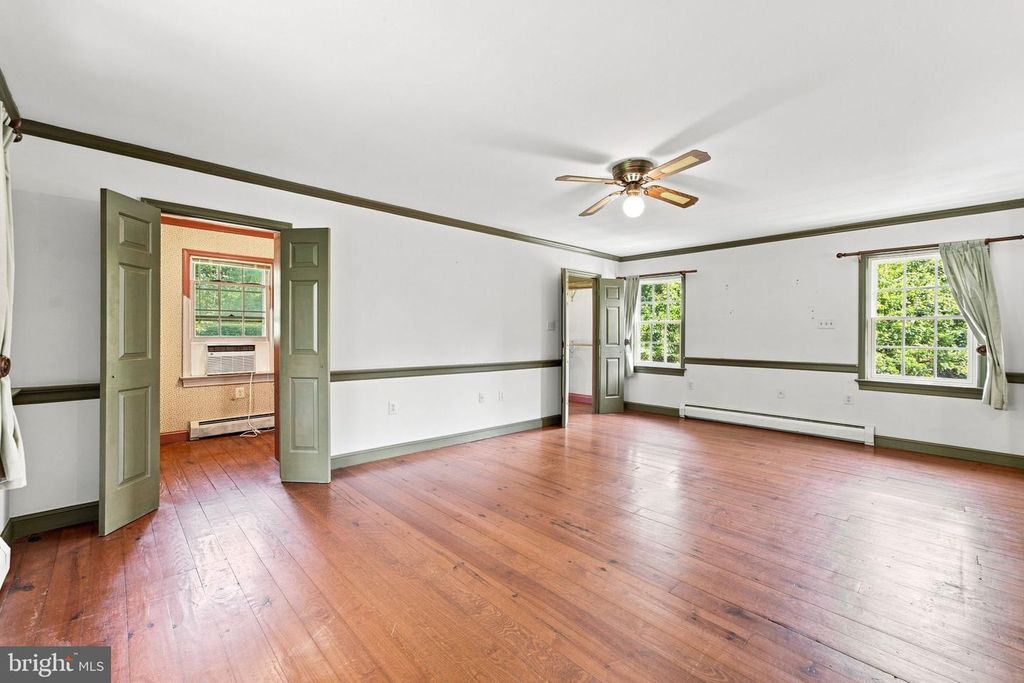Image 58 of property listing at 39902 THOMAS MILL RD, Leesburg, VA 20175