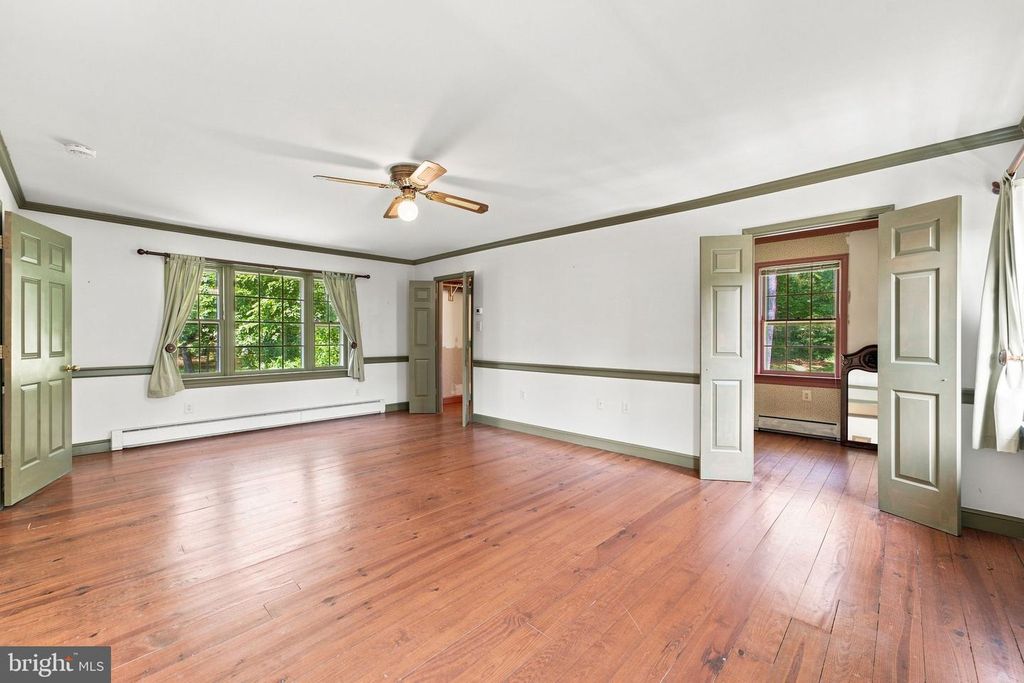 Image 60 of property listing at 39902 THOMAS MILL RD, Leesburg, VA 20175