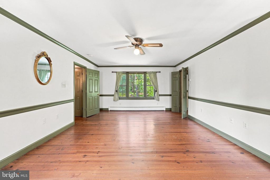 Image 61 of property listing at 39902 THOMAS MILL RD, Leesburg, VA 20175