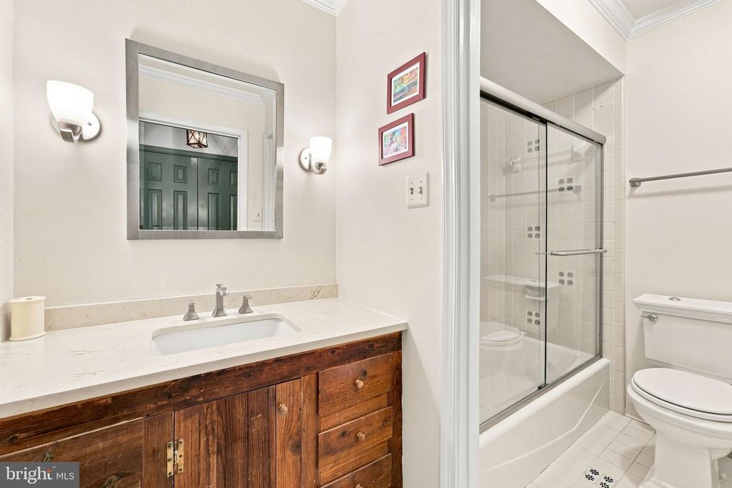 Image 74 of property listing at 39902 THOMAS MILL RD, Leesburg, VA 20175