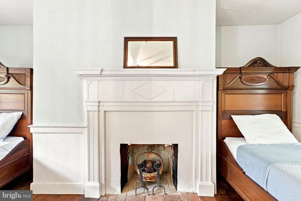Image 83 of property listing at 39902 THOMAS MILL RD, Leesburg, VA 20175