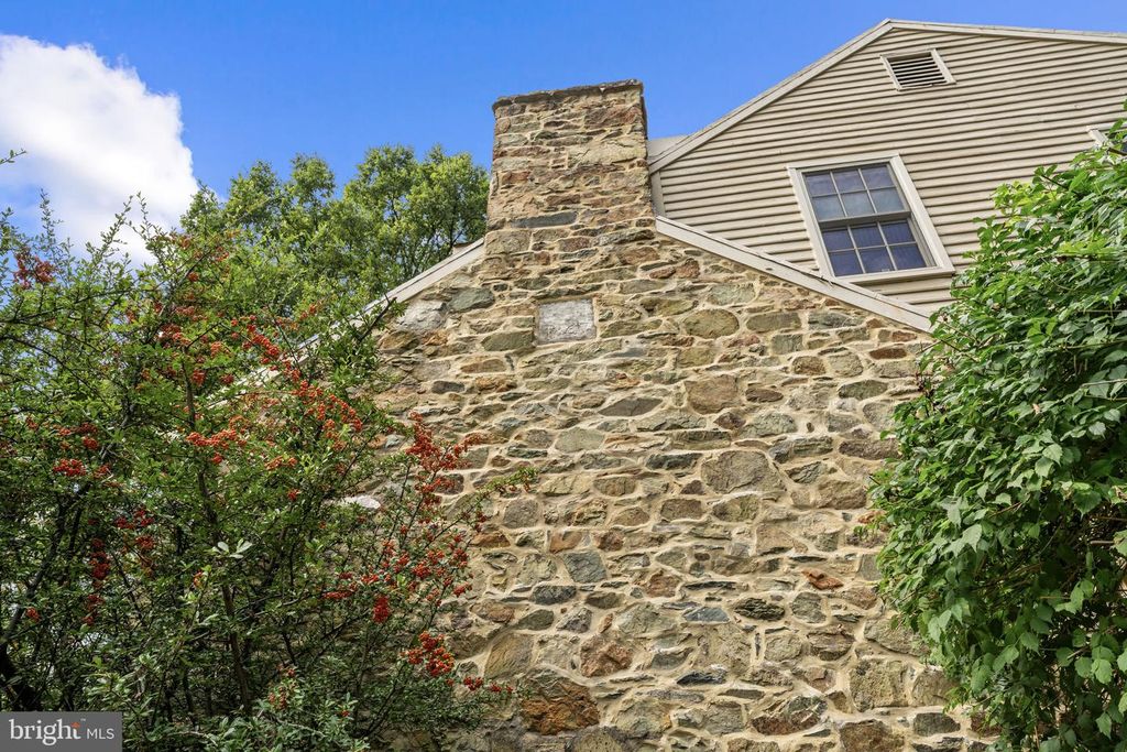 Image 95 of property listing at 39902 THOMAS MILL RD, Leesburg, VA 20175