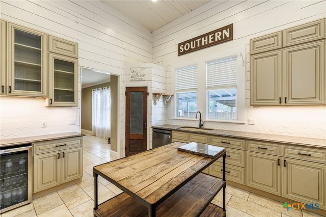 604 Saint Michael Street, Gonzales, TX 78629