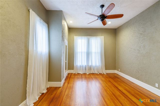 604 Saint Michael Street, Gonzales, TX 78629