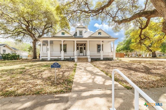 604 Saint Michael Street, Gonzales, TX 78629
