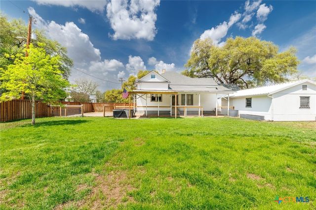 604 Saint Michael Street, Gonzales, TX 78629