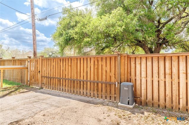 604 Saint Michael Street, Gonzales, TX 78629