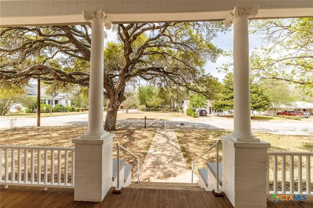 604 Saint Michael Street, Gonzales, TX 78629