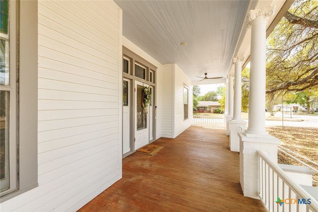 604 Saint Michael Street, Gonzales, TX 78629