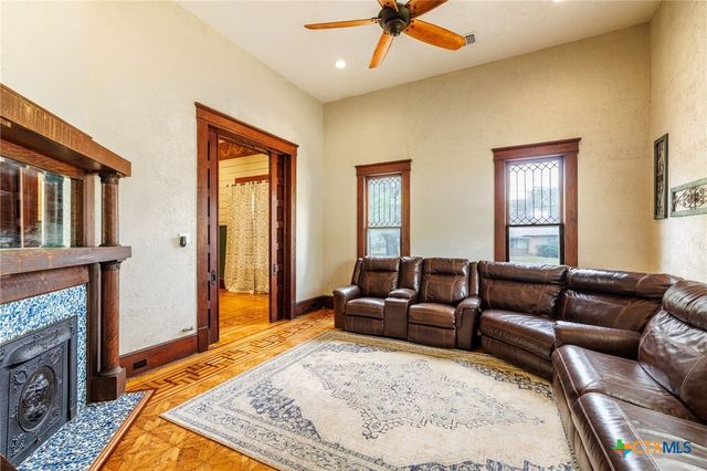 604 Saint Michael Street, Gonzales, TX 78629