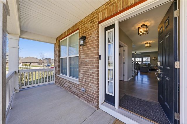 21127 Coventry Circle, Shorewood, IL 60404