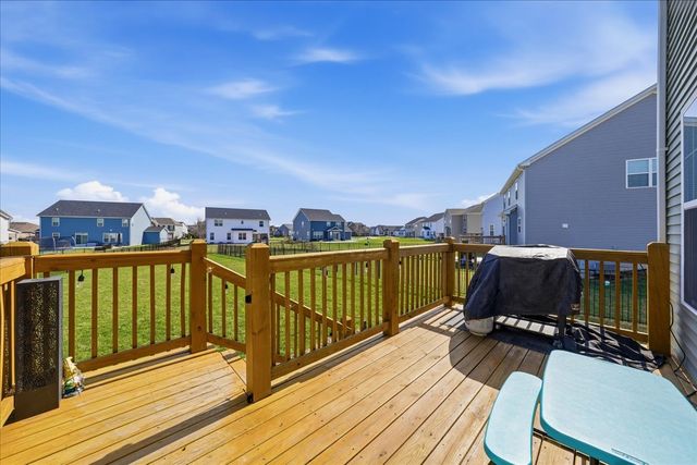 21127 Coventry Circle, Shorewood, IL 60404