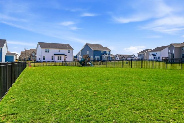 21127 Coventry Circle, Shorewood, IL 60404