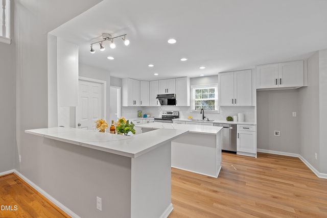 8512 Evans Mill Place, Raleigh, NC 27613