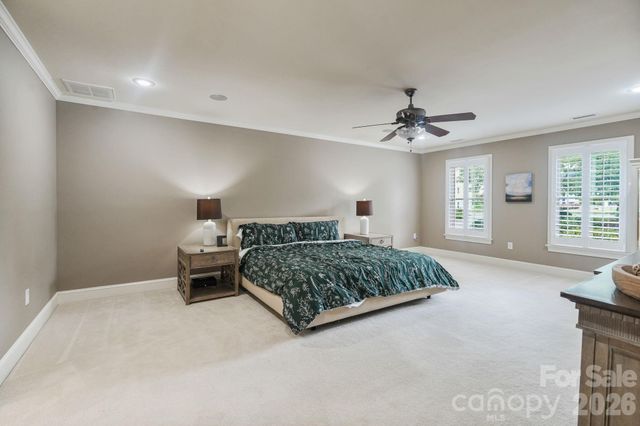 815 36TH Avenue Place NW, Hickory, NC 28601