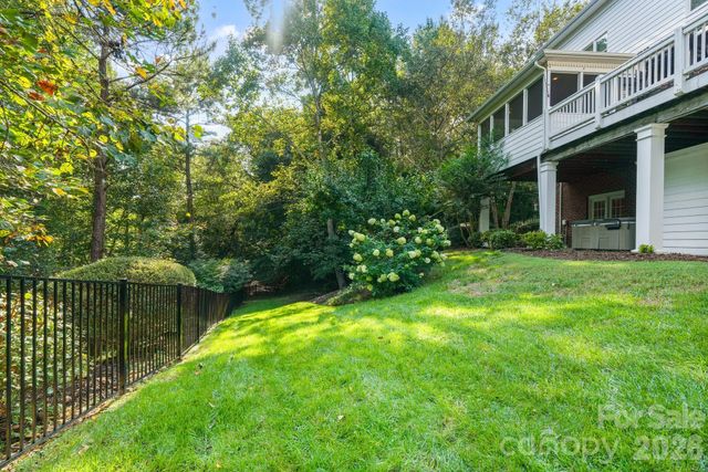 815 36TH Avenue Place NW, Hickory, NC 28601