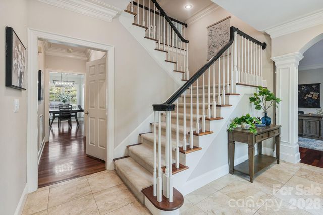 815 36TH Avenue Place NW, Hickory, NC 28601