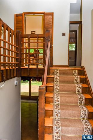 98 Gould Road, West Milford, NJ 07435