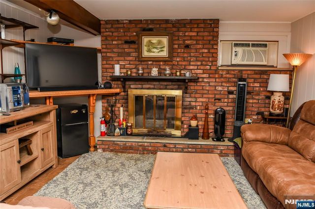 98 Gould Road, West Milford, NJ 07435