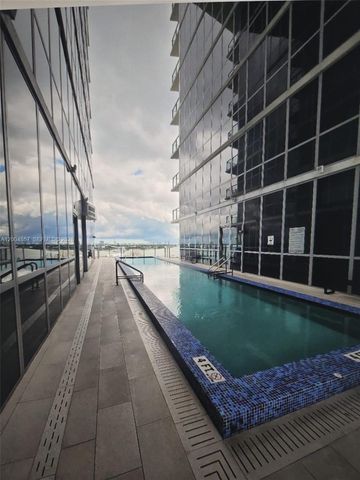 1100 Biscayne Blvd 3708, Miami, FL 33132