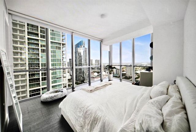 1100 Biscayne Blvd 3708, Miami, FL 33132