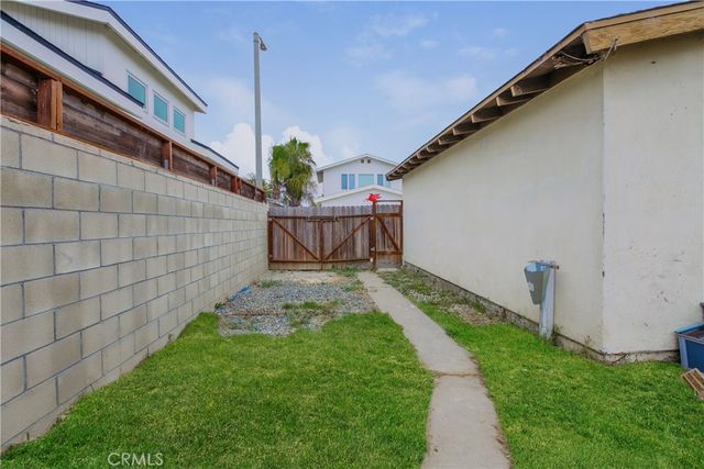 8461 Lomond, Huntington Beach, CA 92646