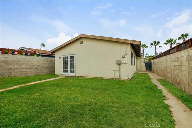 8461 Lomond, Huntington Beach, CA 92646