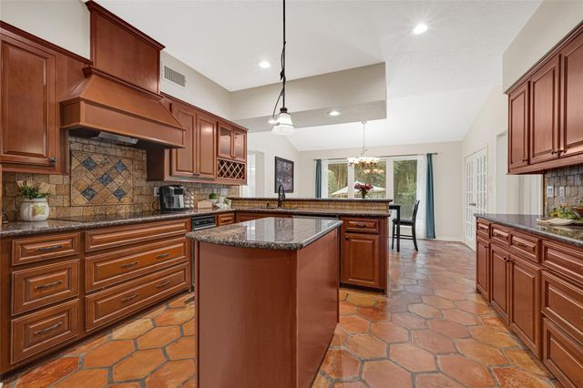 3730 Wildwood Ridge Drive, Kingwood, TX 77339