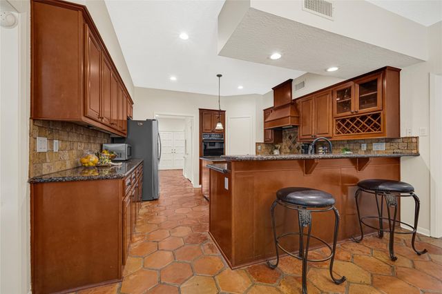3730 Wildwood Ridge Drive, Kingwood, TX 77339