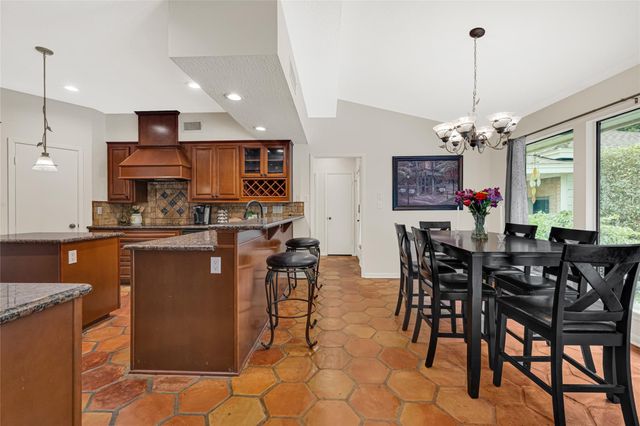 3730 Wildwood Ridge Drive, Kingwood, TX 77339