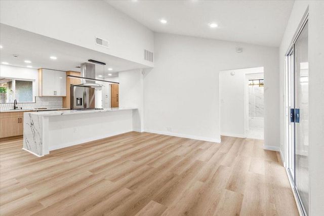 3190 E Vincentia Road, Palm Springs, CA 92262