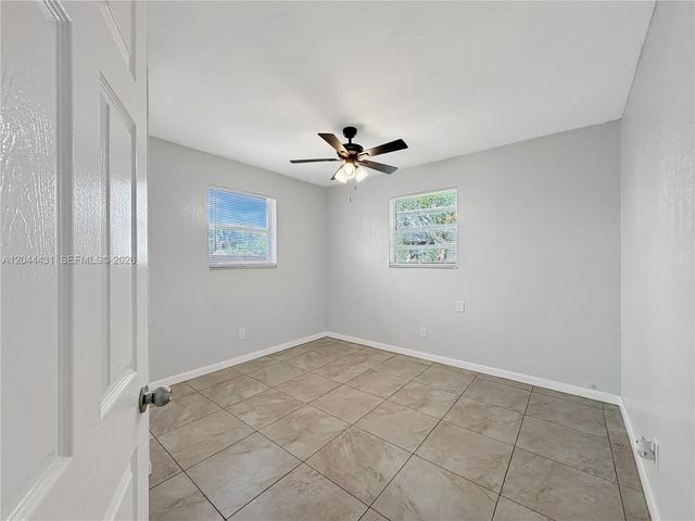 533 NW 15th Way, Fort Lauderdale, FL 33311