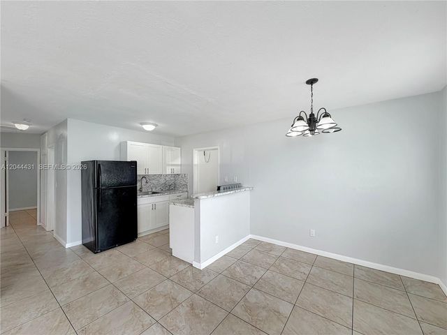 533 NW 15th Way, Fort Lauderdale, FL 33311