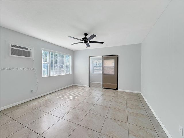 533 NW 15th Way, Fort Lauderdale, FL 33311