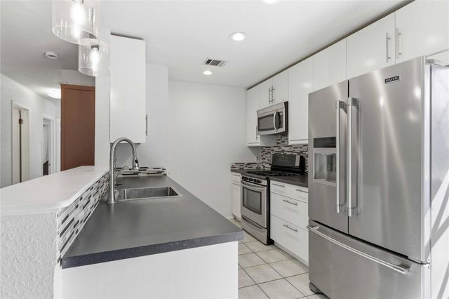 6401 Capriola DR, Austin, TX 78745