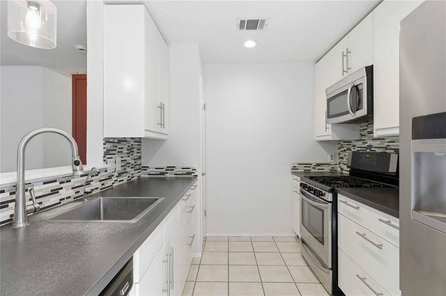 6401 Capriola DR, Austin, TX 78745