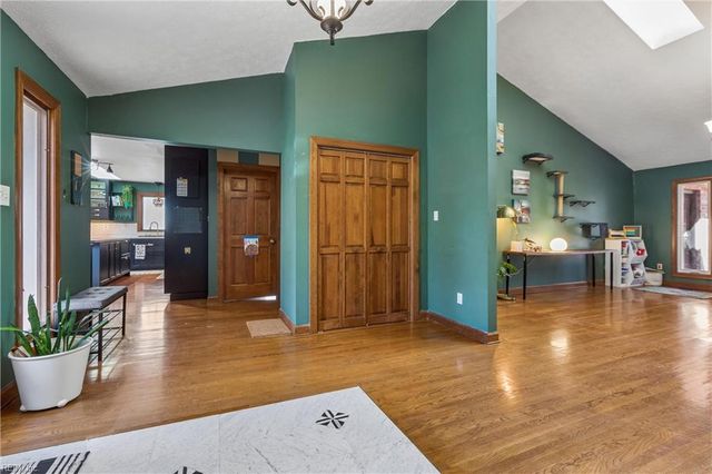 221 Woodburn DR, Hampton, VA 23664