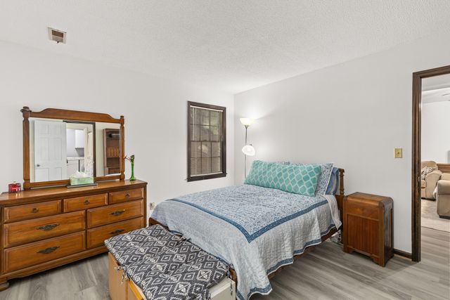 111 Seven Oaks Lane, Summerville, SC 29485